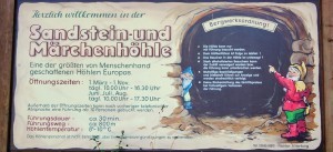 Sandstein- und Märchenhöhle in Thüringen bei Meiningen Sandstein- und Märchenhöhle in Thüringen bei Meiningen
